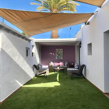 Дом отдыха Casa Oasis En Puerto Del Carmen Пуэрто дель Кармен